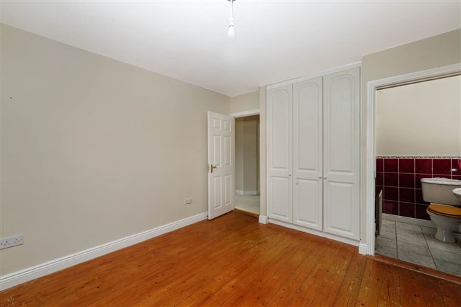 16 The Cloisters, Kells, County Meath