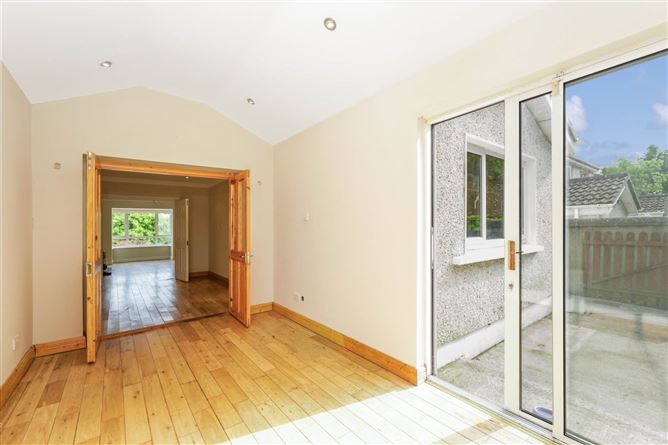 16 The Cloisters, Kells, County Meath