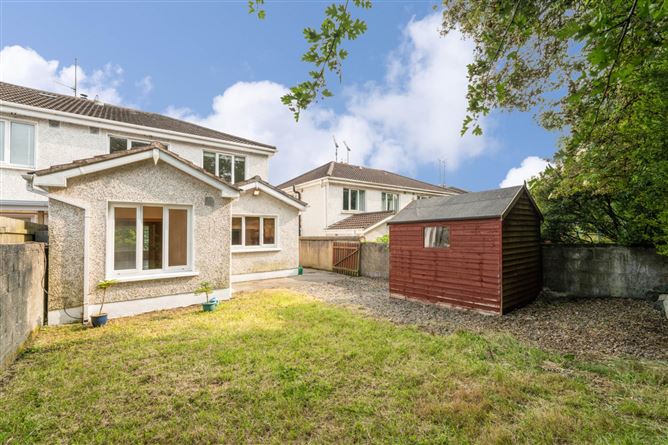 16 The Cloisters, Kells, County Meath