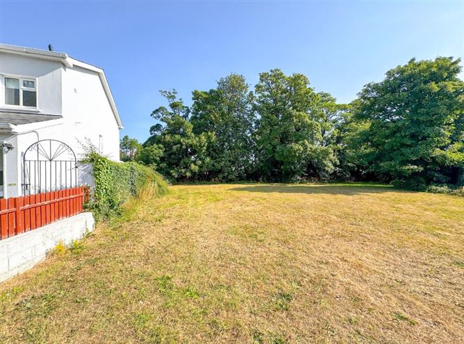 Photo 24 of 25 — 16 Somerton, Off Rochestown Avenue, Dun Laoghaire, County Dublin