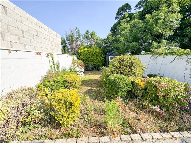 Photo 20 of 25 — 16 Somerton, Off Rochestown Avenue, Dun Laoghaire, County Dublin