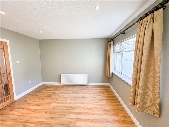 Photo 10 of 25 — 16 Somerton, Off Rochestown Avenue, Dun Laoghaire, County Dublin