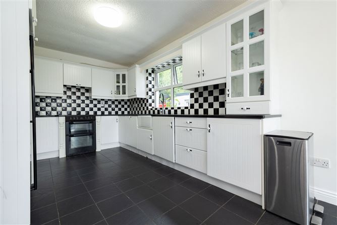 Photo 10 of 47 — 51 Chestnut Grove, Mullingar, Co. Westmeath