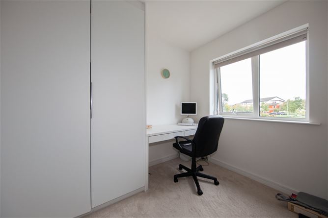 6 The Glen, Carrickmines Manor, Glenamuck Road, Carrickmines, Dublin