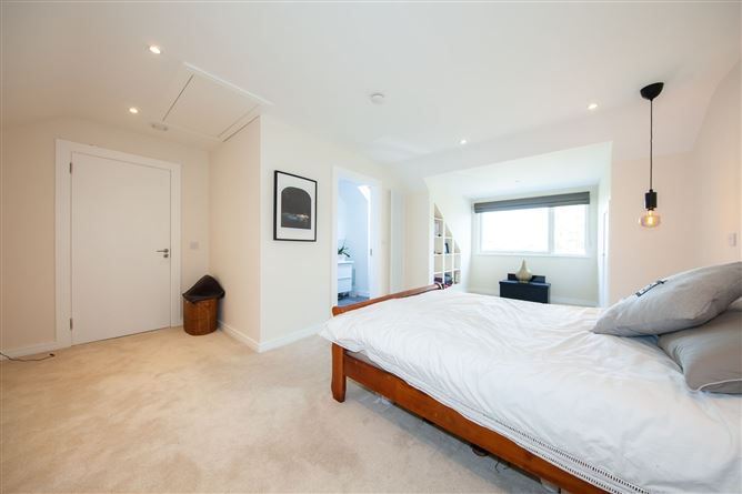 6 The Glen, Carrickmines Manor, Glenamuck Road, Carrickmines, Dublin