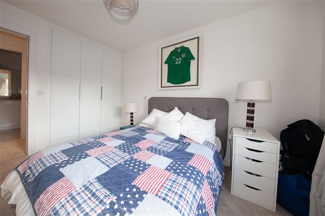 6 The Glen, Carrickmines Manor, Glenamuck Road, Carrickmines, Dublin
