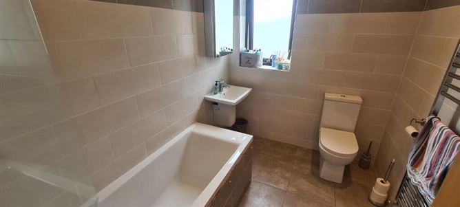 27 Glas Na Habhainn, Attirory, Carrick On Shannon, Leitrim