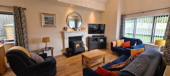 27 Glas Na Habhainn, Attirory, Carrick On Shannon, Leitrim