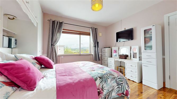 2 Tooraneena, Ballinamult, Waterford