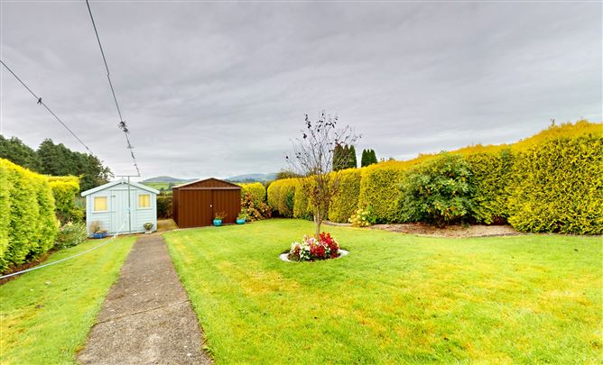 2 Tooraneena, Ballinamult, Waterford