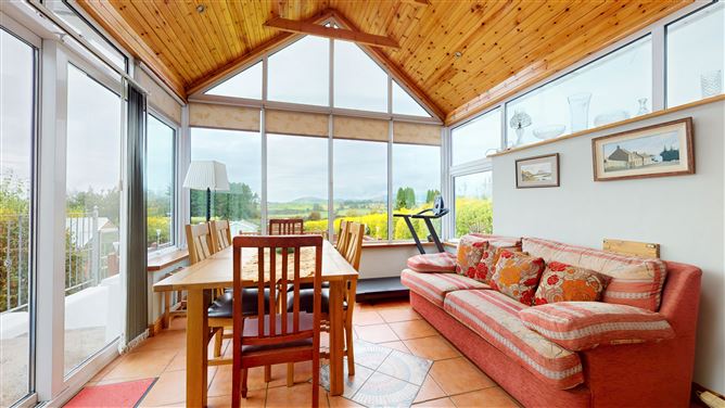 2 Tooraneena, Ballinamult, Waterford