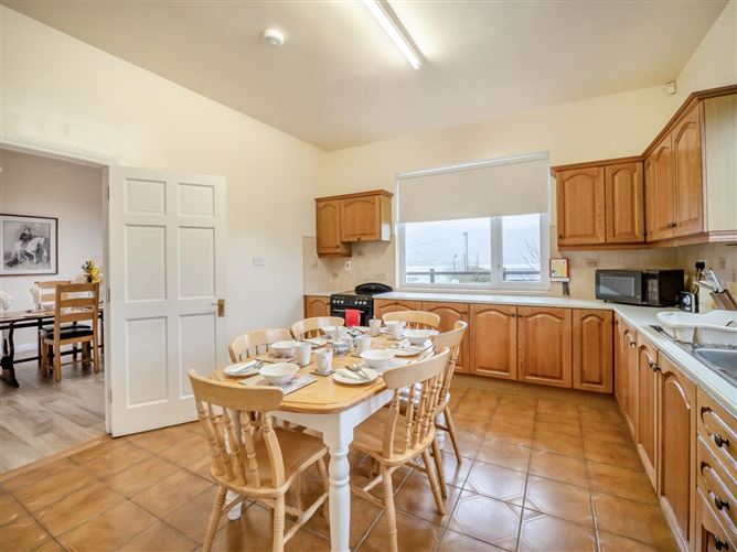 5 Bed in Achill Sound,Achill Sound,  Mayo