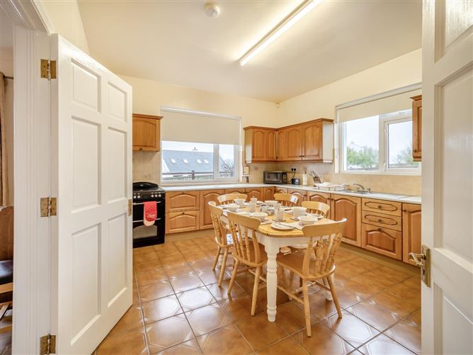 5 Bed in Achill Sound,Achill Sound,  Mayo