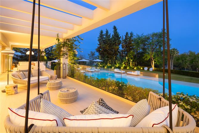 {name:Malaga, codeiso:MA}, Marbella, Nueva Andalucia, Aloha, Spain - COSTA-01222P