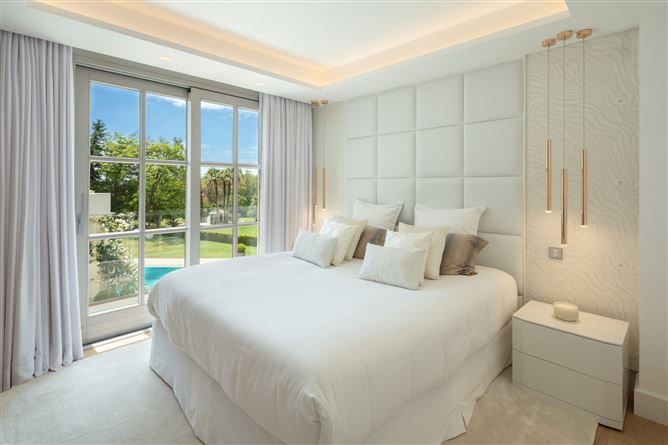 {name:Malaga, codeiso:MA}, Marbella, Nueva Andalucia, Aloha, Spain - COSTA-01222P
