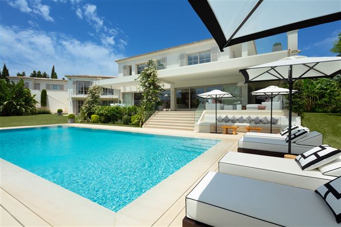 {name:Malaga, codeiso:MA}, Marbella, Nueva Andalucia, Aloha, Spain - COSTA-01222P