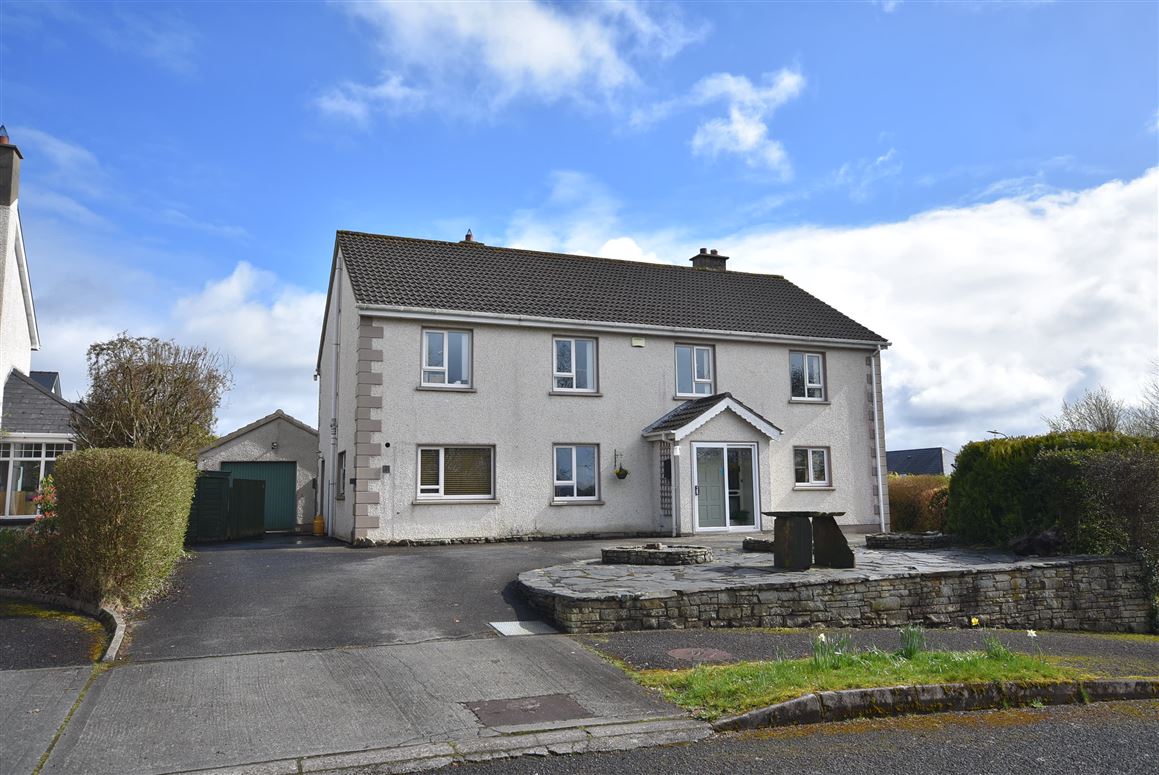 Carmullin House, 11 Orchard Grove, Letterkenny, Donegal
