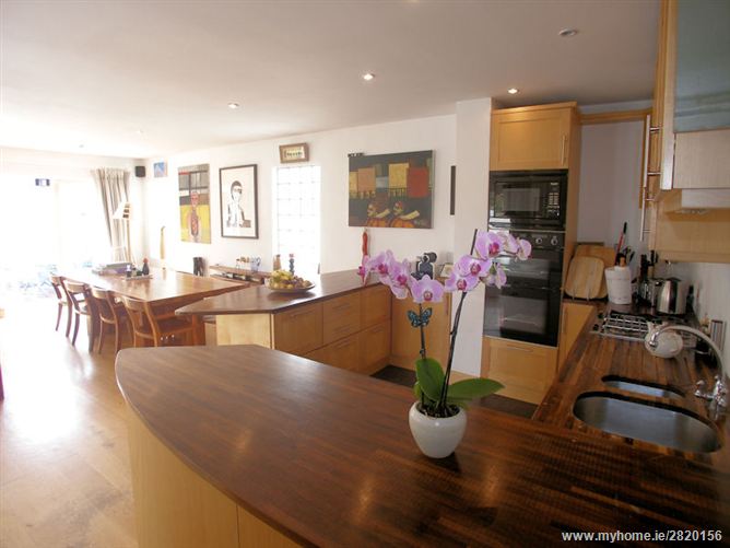 39 Biscayne, Malahide,   North County Dublin