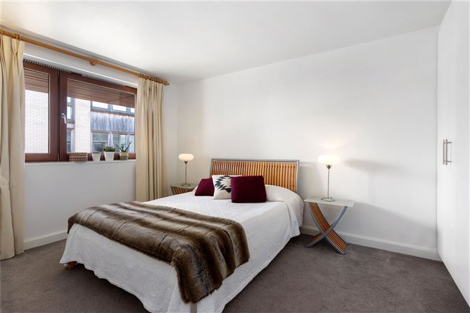 17 Block 8, Clarion Quay, IFSC, Dublin 1