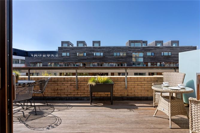 17 Block 8, Clarion Quay, IFSC, Dublin 1