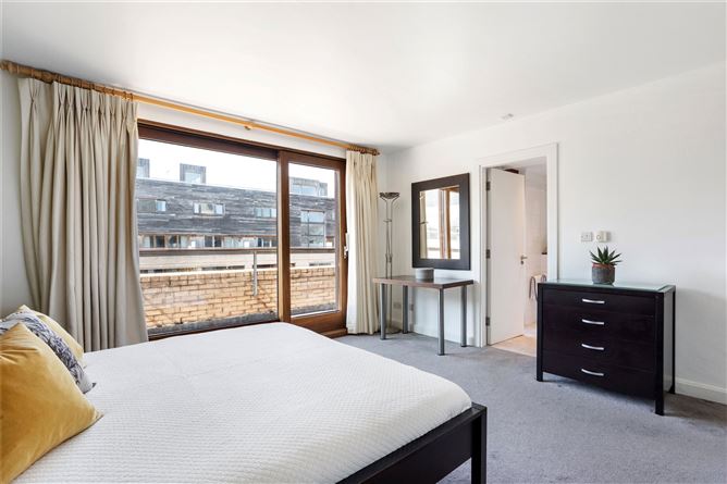 17 Block 8, Clarion Quay, IFSC, Dublin 1