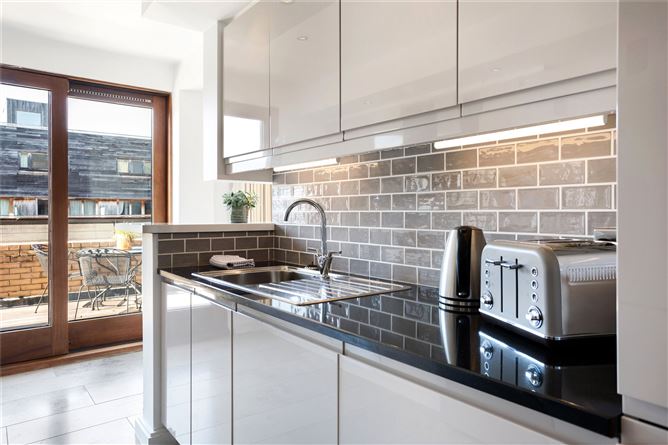 17 Block 8, Clarion Quay, IFSC, Dublin 1