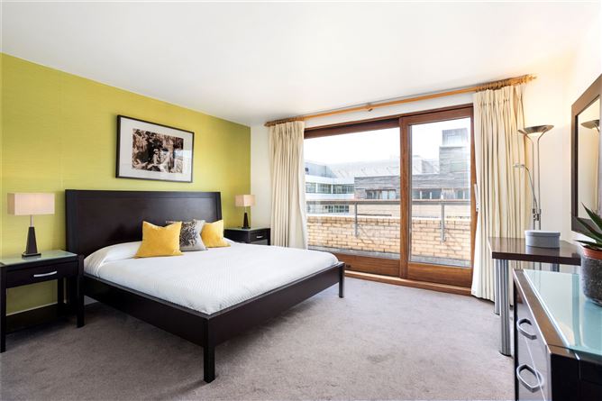 17 Block 8, Clarion Quay, IFSC, Dublin 1