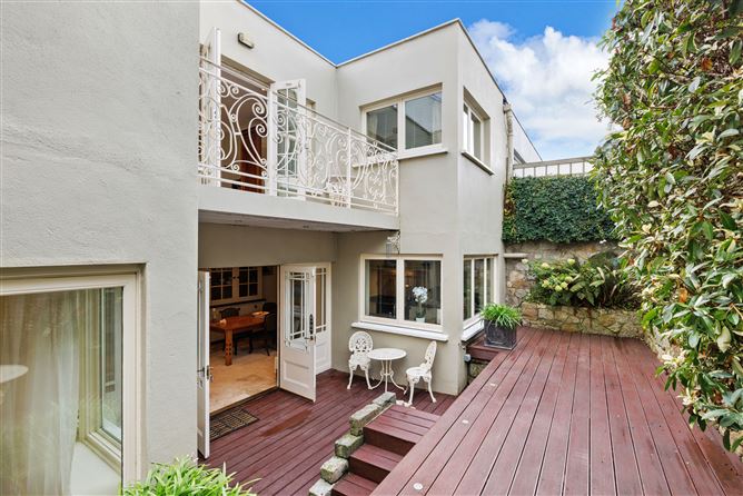 1 Eagle Terrace, Sorrento Road, Dalkey, County Dublin