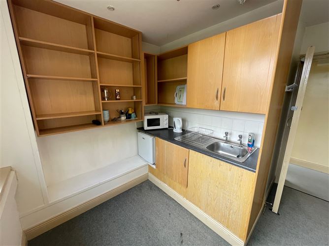 Office Suite c. 820 Sq. Ft., Main Street, Blessington, Wicklow