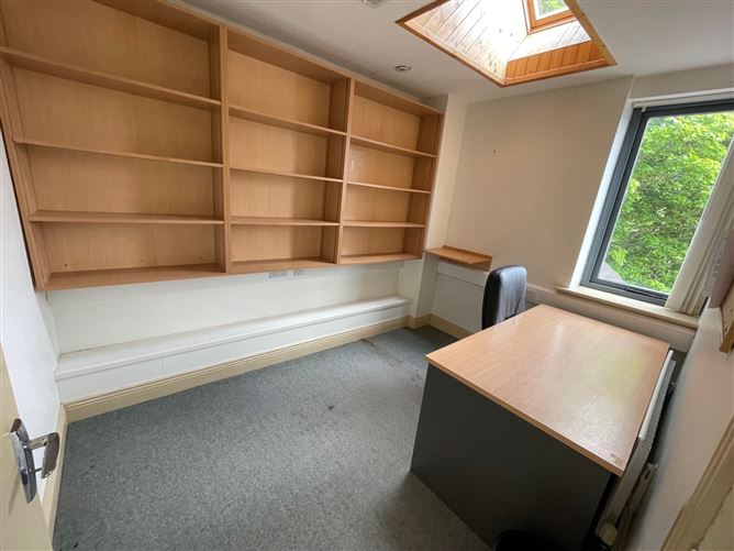 Office Suite c. 820 Sq. Ft., Main Street, Blessington, Wicklow