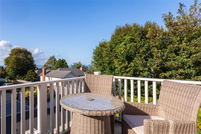 3 Claremont Grove, Killiney, Co. Dublin