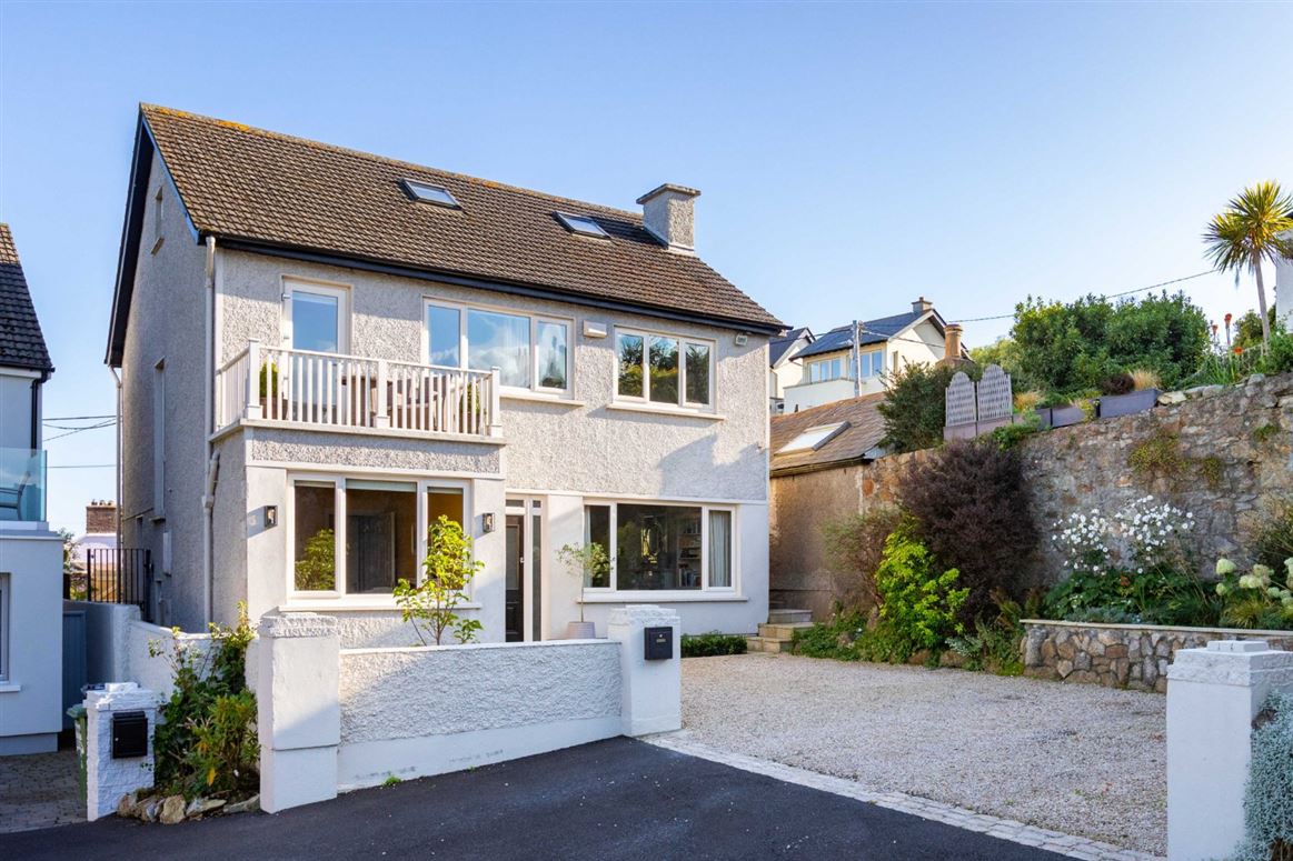 3 Claremont Grove, Killiney, Co. Dublin