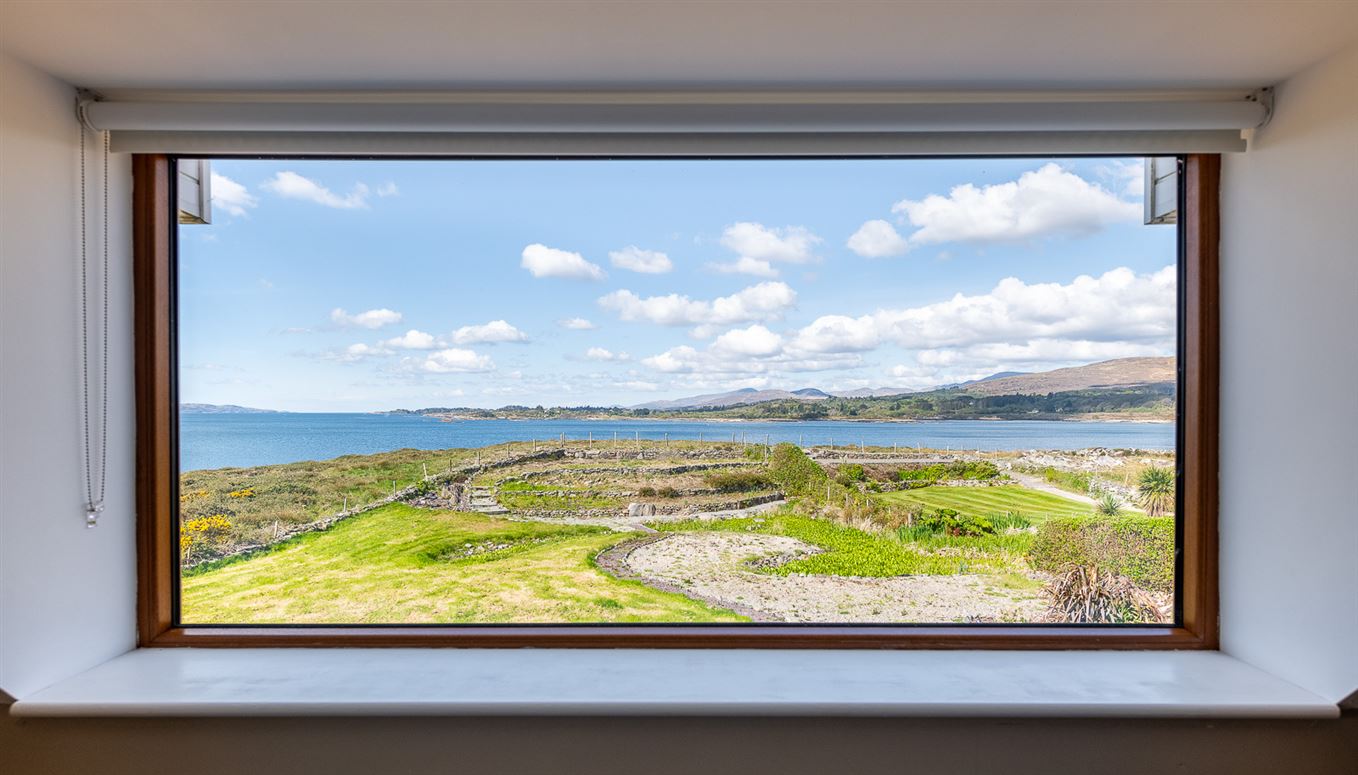 Carrig Fada House, 2 Rossmore Island, Tahilla, Sneem, Co. Kerry Carrig Fada House, 2 Rossmore Island, Tahilla, Sneem, Co. Kerry