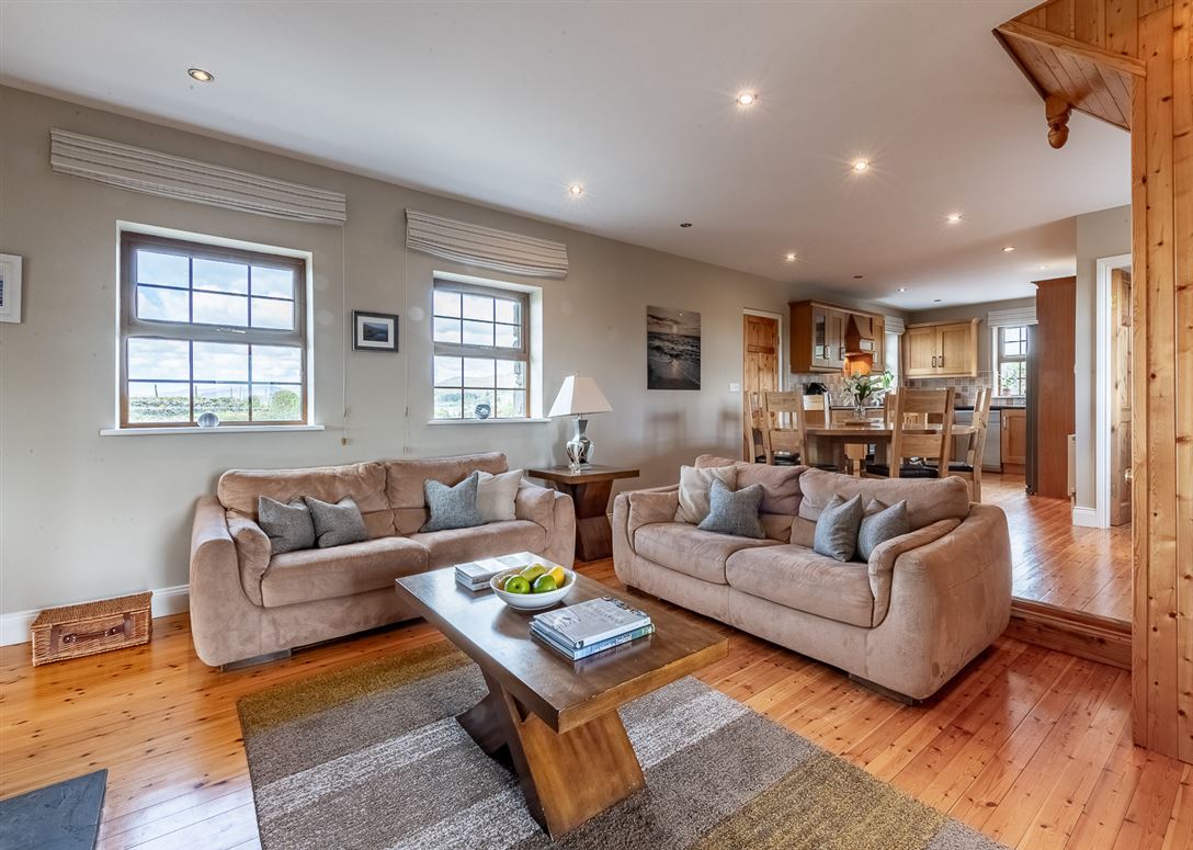 Carrig Fada House, 2 Rossmore Island, Tahilla, Sneem, Co. Kerry Carrig Fada House, 2 Rossmore Island, Tahilla, Sneem, Co. Kerry
