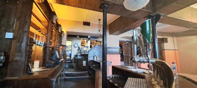 Auld Shebeen, Main Street, Moate, Westmeath
