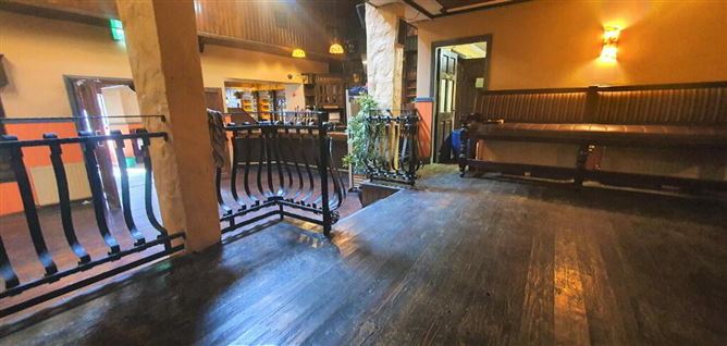 Auld Shebeen, Main Street, Moate, Westmeath