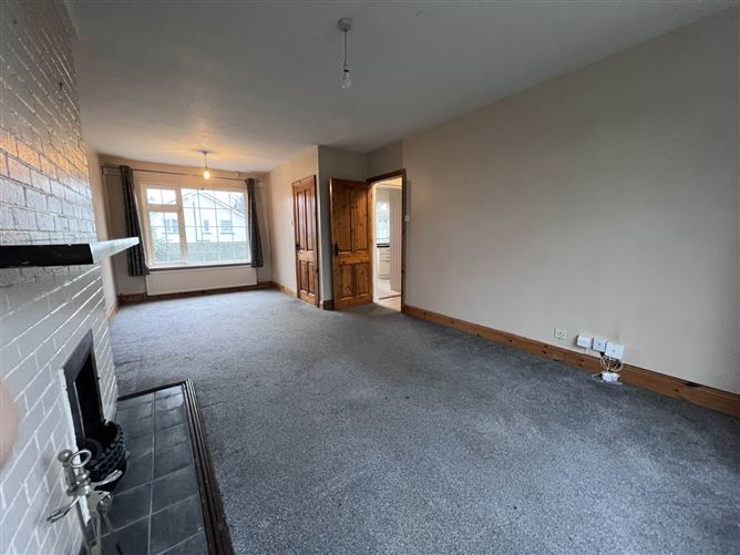 37 Willow Park, Clonmel, County Tipperary