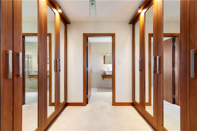 https://photos-a.propertyimages.ie/media/6/5/1/4998156/bfa25386-e9bb-48ab-9487-20b142b3a2e7_l.jpg