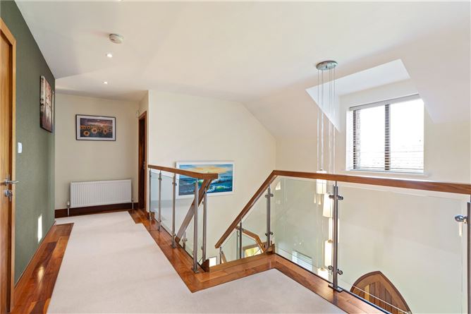 https://photos-a.propertyimages.ie/media/6/5/1/4998156/bfa25386-e9bb-48ab-9487-20b142b3a2e7_l.jpg