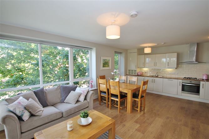 8 Adamstown Park, Adamstown, Lucan, Co. Dublin