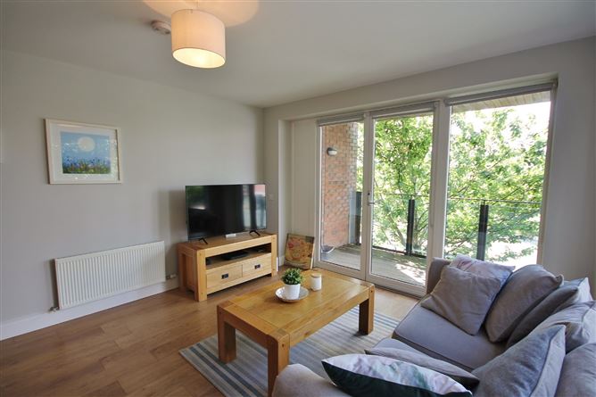 8 Adamstown Park, Adamstown, Lucan, Co. Dublin