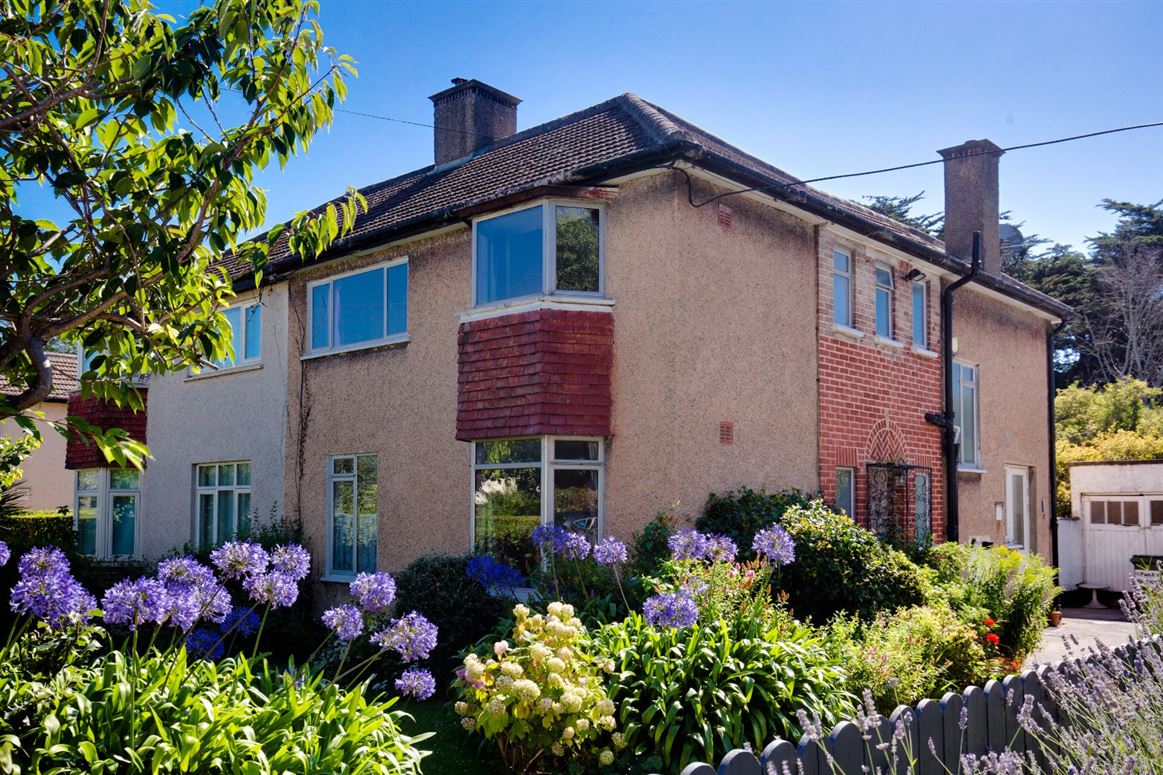 28 Glenomena Grove, Booterstown, Blackrock, Co. Dublin DNG Rock Road 4637256 MyHome.ie