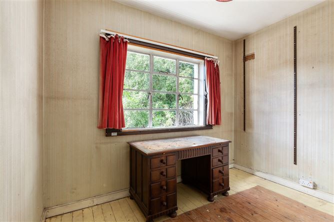 2 Oaklands Drive, Rathgar, Dublin 6