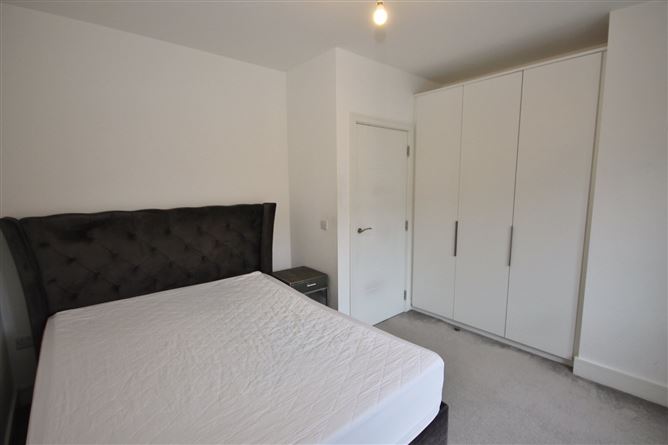 1 Shackleton Place, Lucan, Co. Dublin