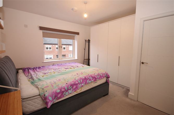 1 Shackleton Place, Lucan, Co. Dublin