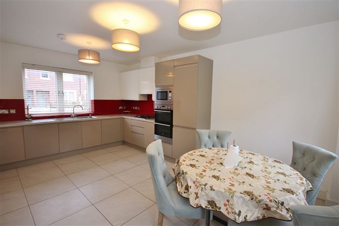 1 Shackleton Place, Lucan, Co. Dublin