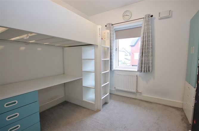 1 Shackleton Place, Lucan, Co. Dublin