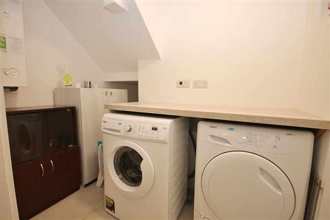1 Shackleton Place, Lucan, Co. Dublin