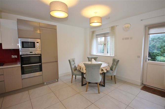 1 Shackleton Place, Lucan, Co. Dublin