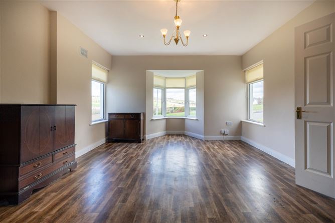 6 Watchouse Village, Clonegal, Co. Wexford